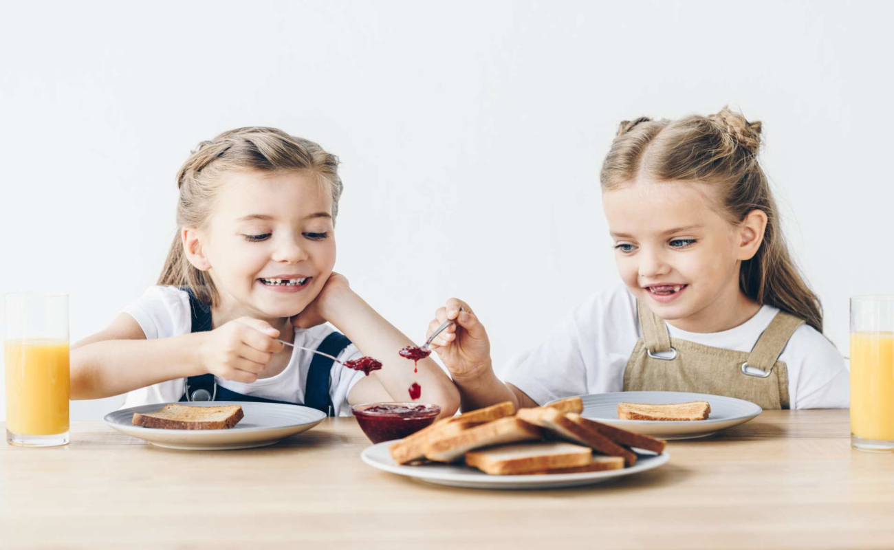 Zdravá a chutná snídaně pro děti – ovocné pyré 4x jinak